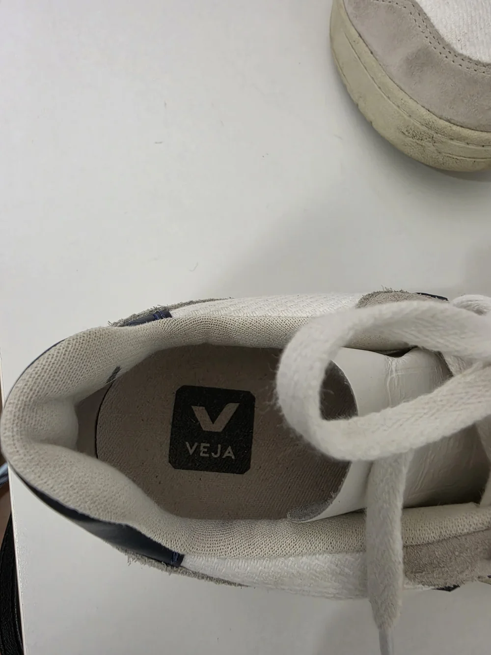 Veja White Nautico V-10 B-Mesh Sneakers Size 8 Women's